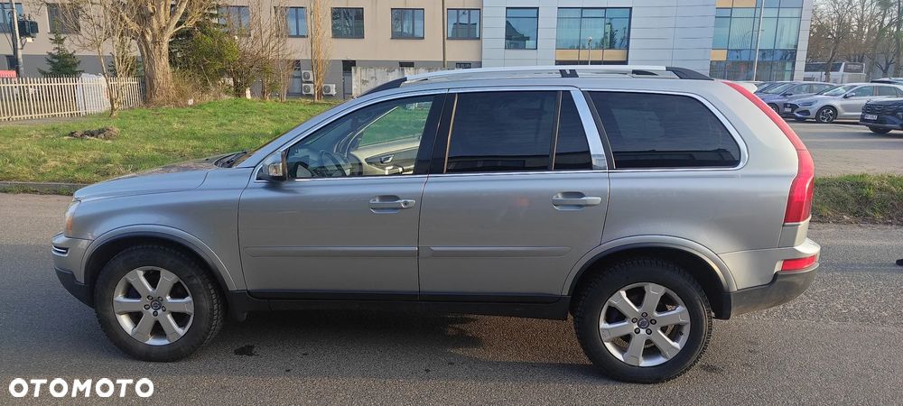 Volvo XC 90 D5 AWD Momentum - 3