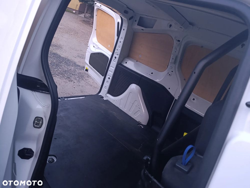 Peugeot Partner - 10