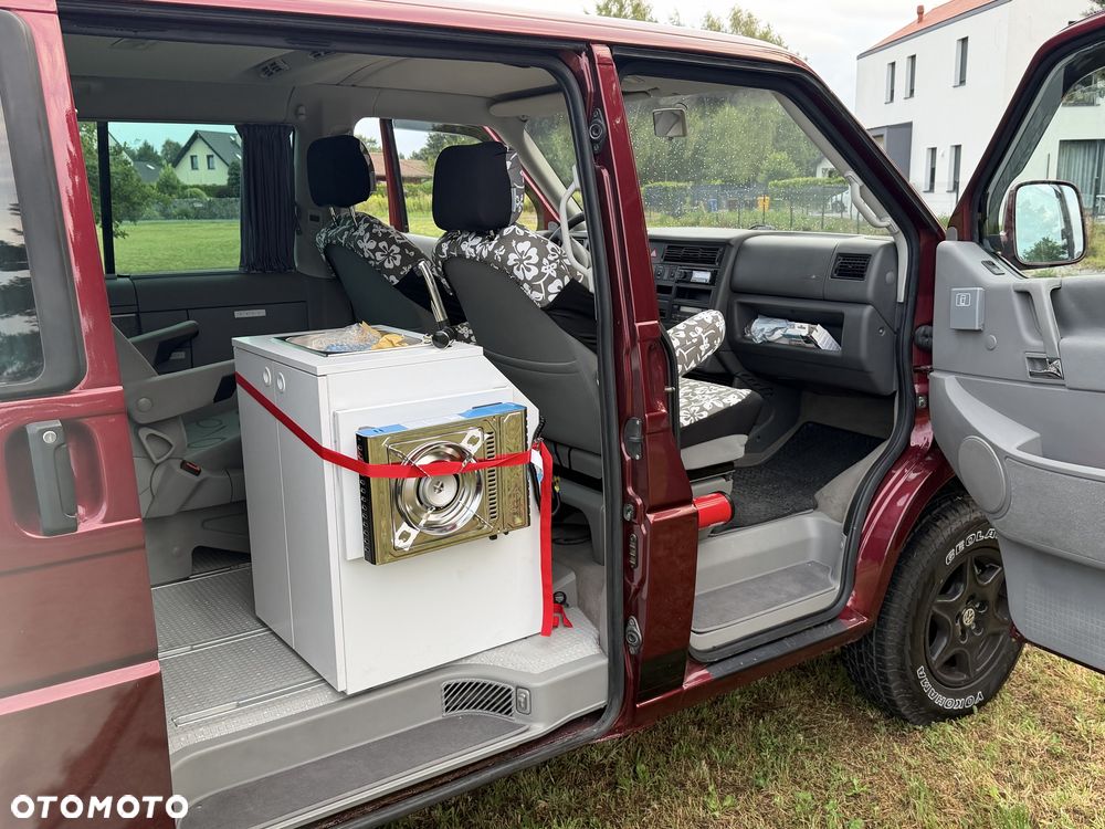 Volkswagen Multivan - 4