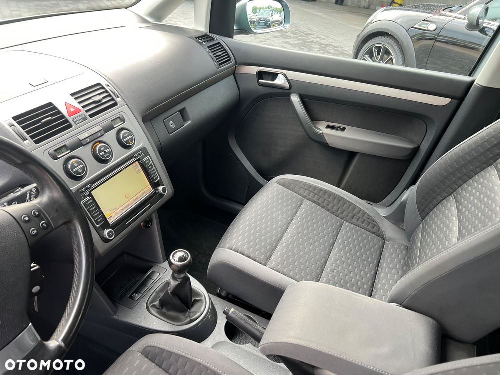 Volkswagen Touran 2.0 TDI Trendline - 12