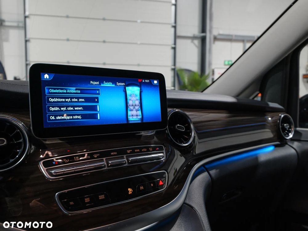 Mercedes-Benz Klasa V 300 d Avantgarde 9G-Tronic (ekstra d³) - 32