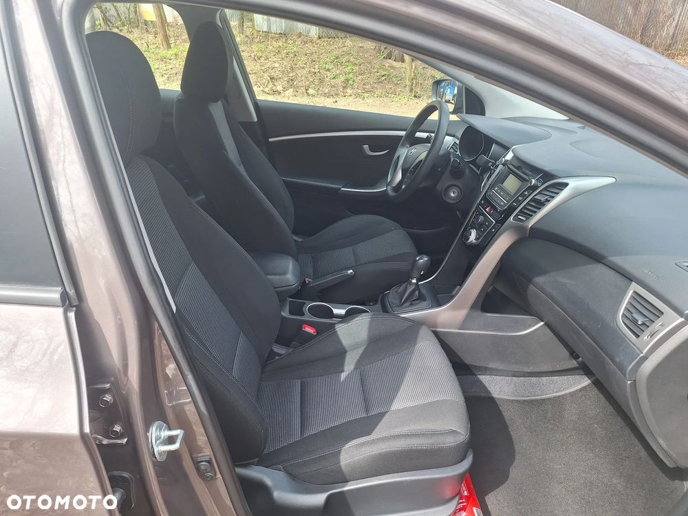 Hyundai i30 1.4 Comfort - 17