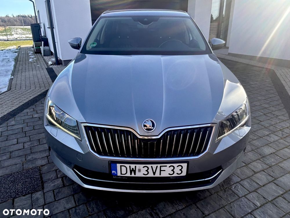 Skoda Superb 2.0 TDI L&K DSG - 9