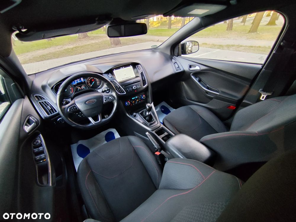 Ford Focus 2.0 TDCi ST-Line Black ASS - 32