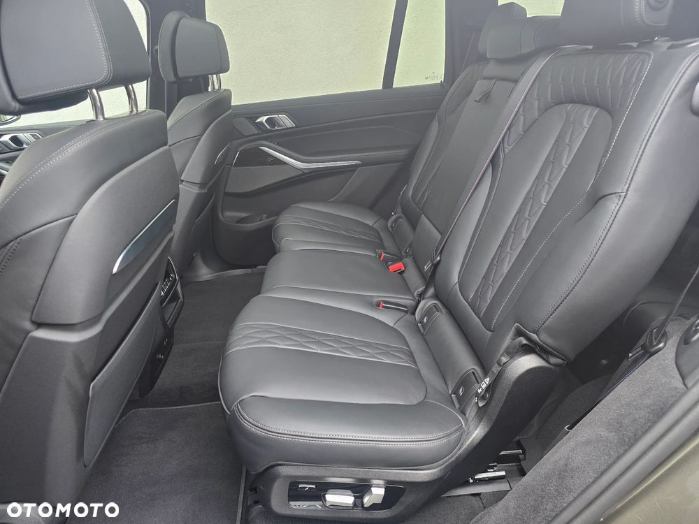 BMW X7 xDrive40d mHEV M Sport sport - 7