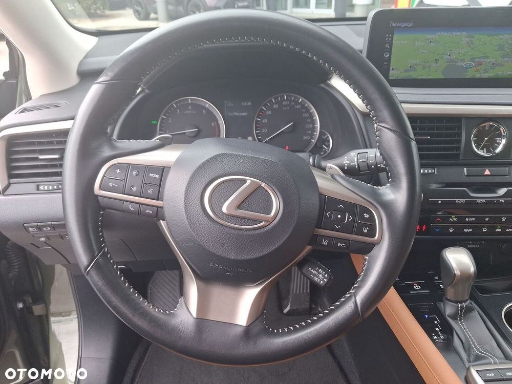 Lexus RX - 24