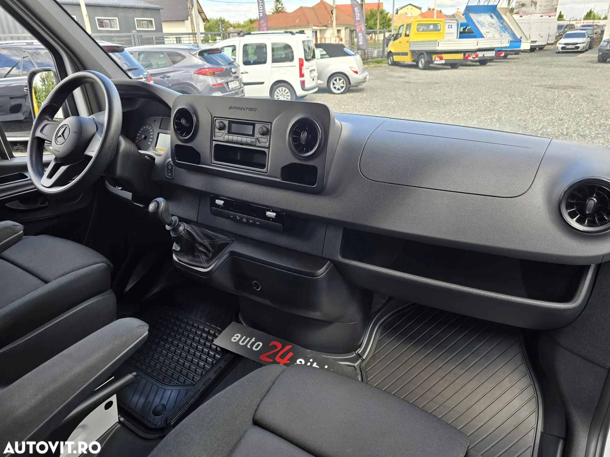 Mercedes-Benz Sprinter 317 doka,6 loc. bena 2.7 m, 2024 - 17