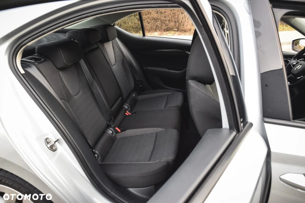 Skoda Octavia 1.5 TSI ACT Ambition - 30