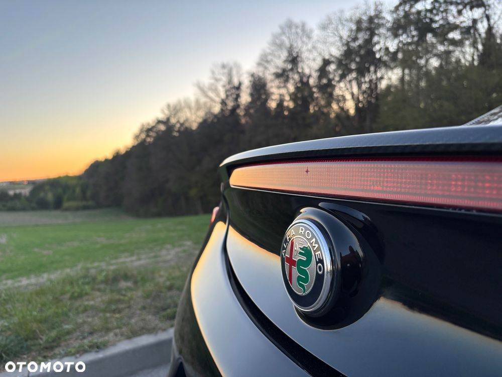 Alfa Romeo 4C 1750 TBi TCT - 8