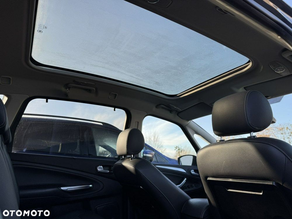 Ford S-Max 2.0 TDCi DPF Titanium X - 33