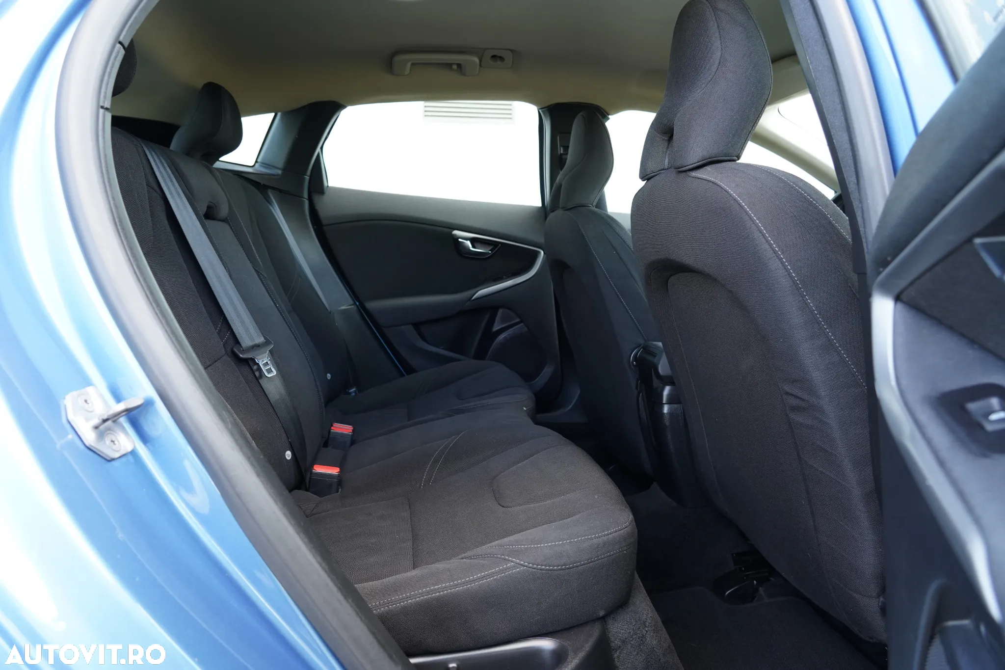 Volvo V40 D2 Kinetic - 16