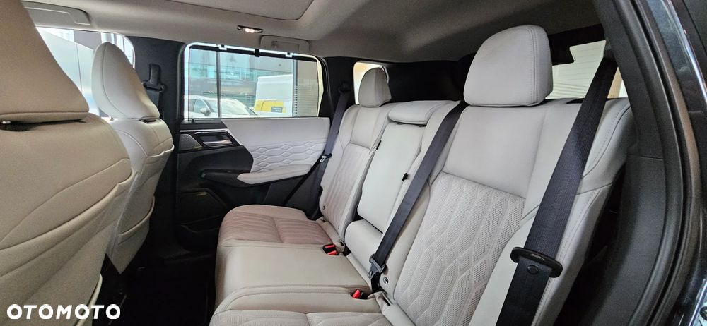 Mitsubishi Outlander Instyle - 9