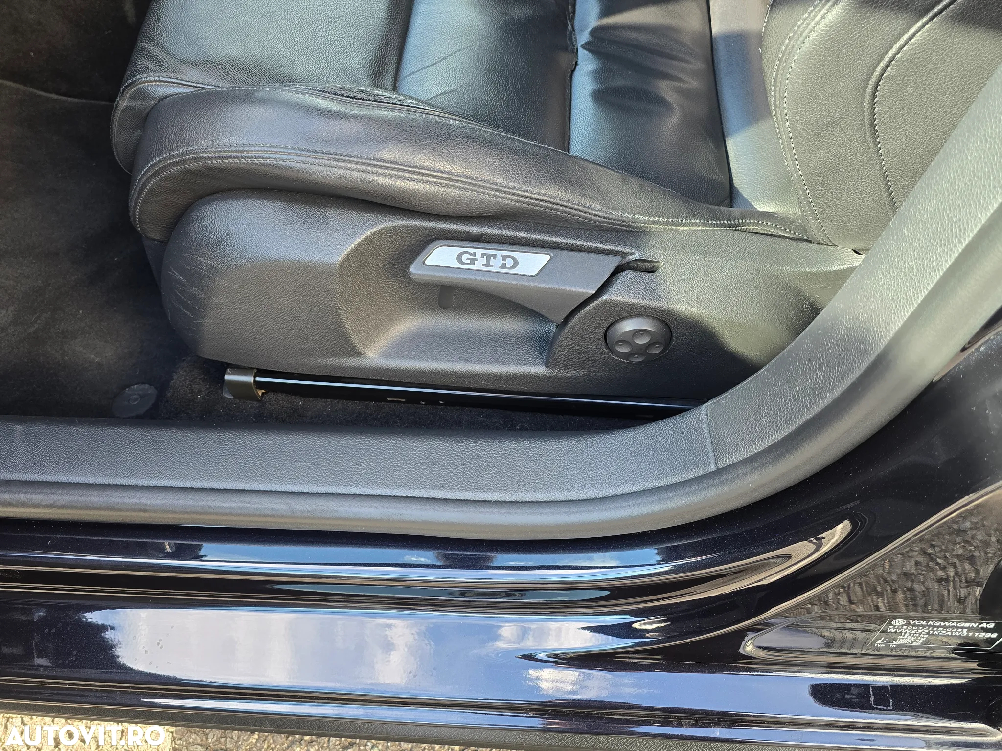 Volkswagen Golf - 8