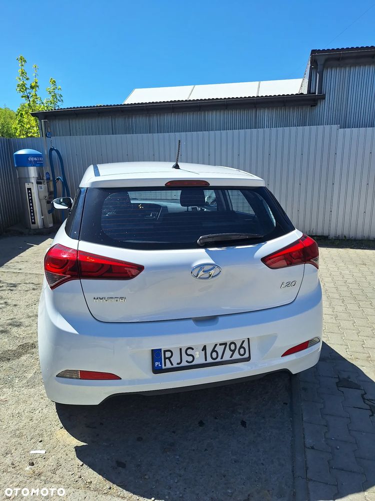Hyundai i20 1.1 CRDi Classic + - 5