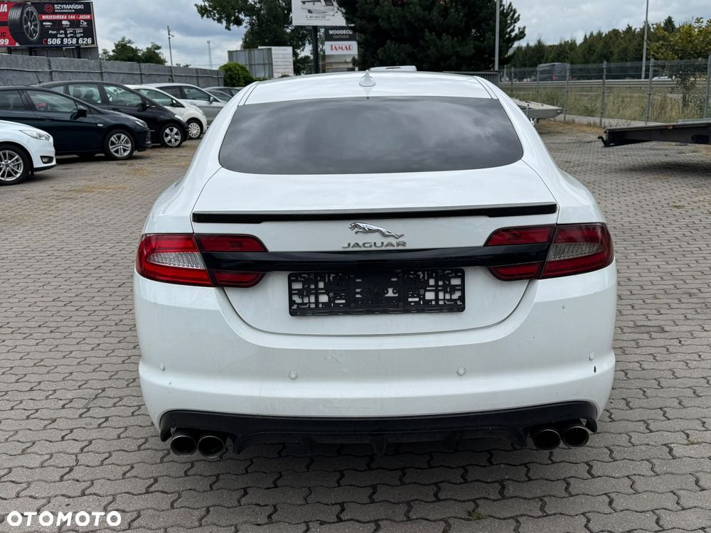 Jaguar XF 35t AWD R-Sport - 6