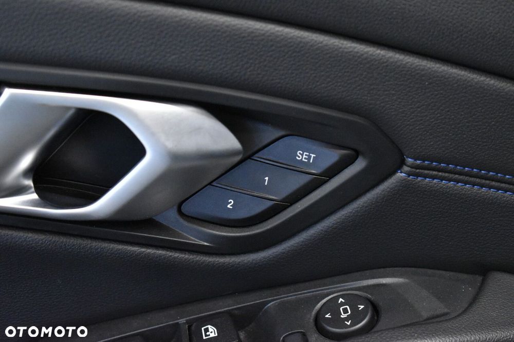BMW Seria 3 - 10