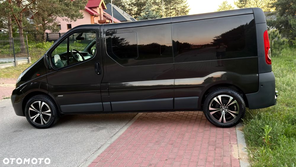 Opel Vivaro - 24