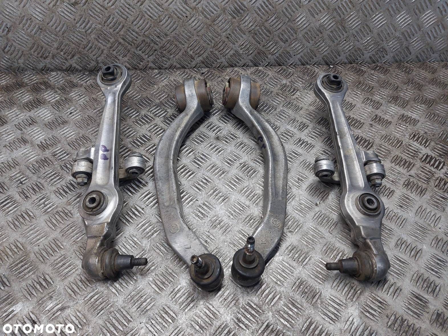 WAHACZ WAHACZE PRZÓD KOMPLET AUDI A4 B5 PASSAT B5 AUDI A6 C5 - 1
