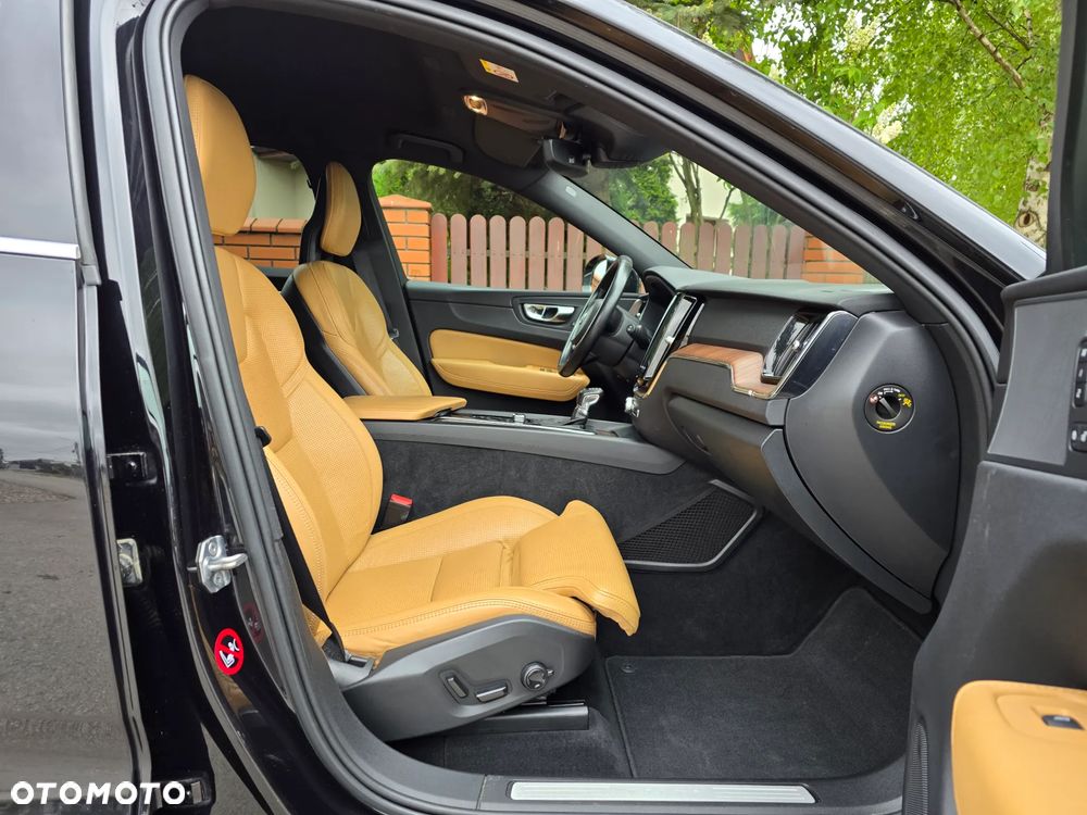 Volvo XC 60 D4 SCR AWD Inscription - 24