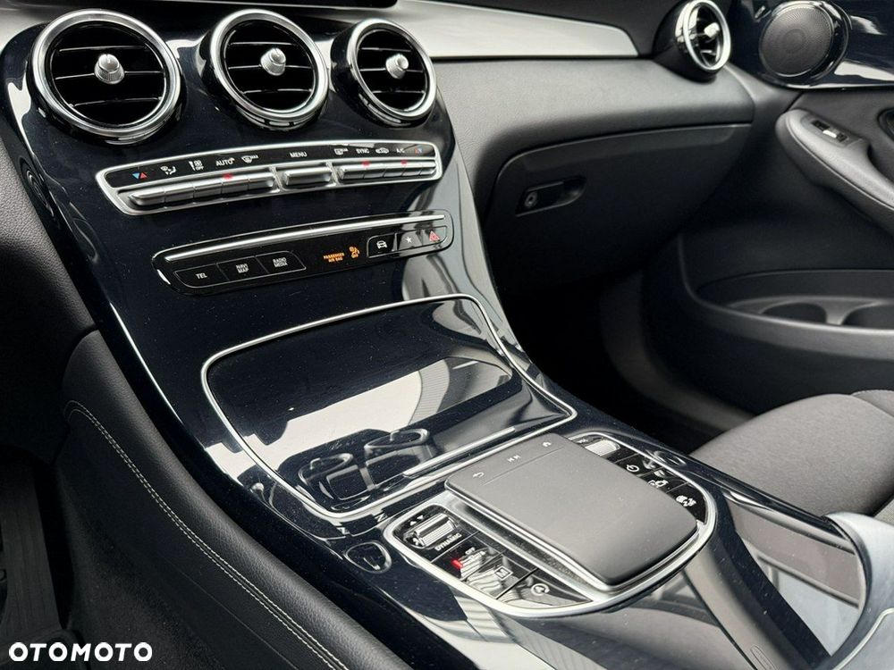 Mercedes-Benz GLC - 18