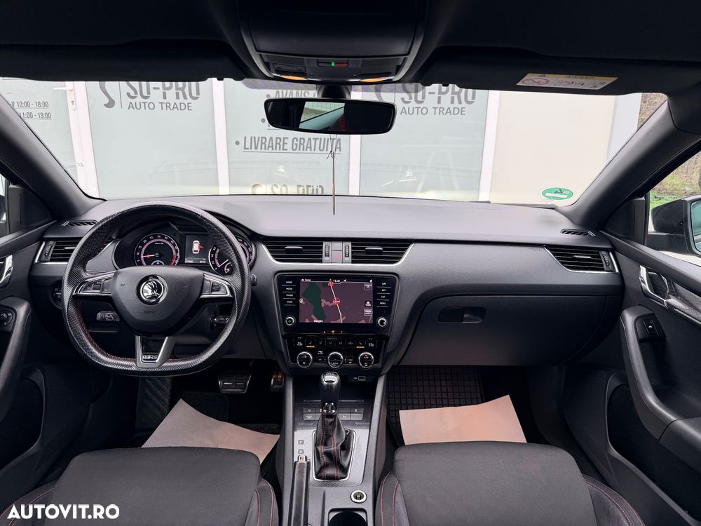 Skoda Octavia 2.0 TDI DSG RS - 5