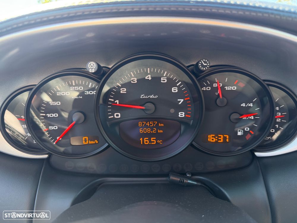 Porsche 911 (996) - 9