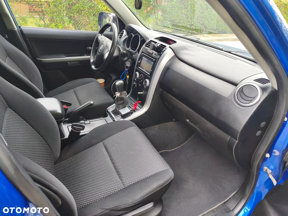 Suzuki Grand Vitara 1.9 DDiS Comfort - 10
