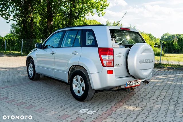 Suzuki Grand Vitara 1.9 DDiS - 6