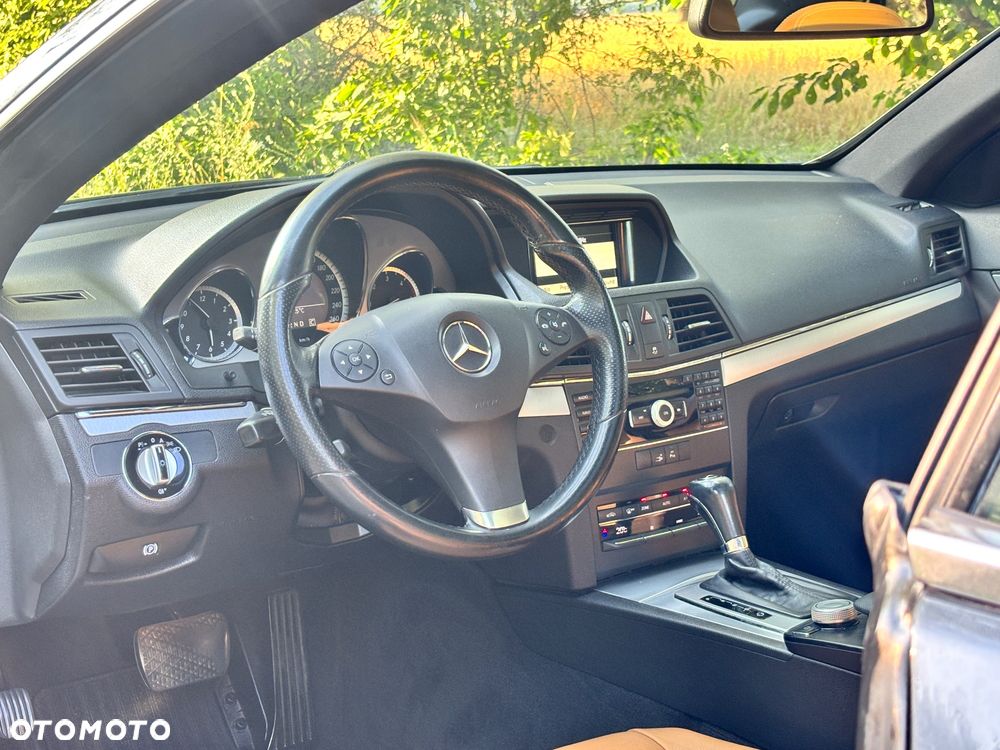 Mercedes-Benz Klasa E 350 CDI DPF BlueEFFICIENCY 7G-TRONIC Avantgarde - 23