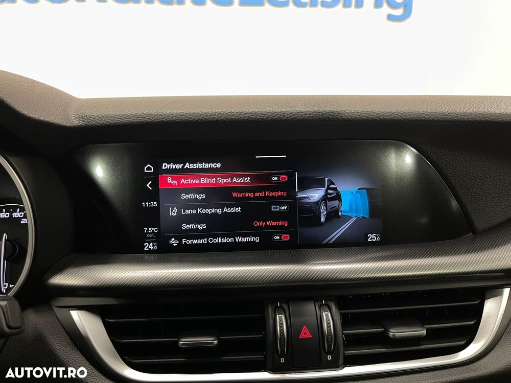 Alfa Romeo Stelvio - 15