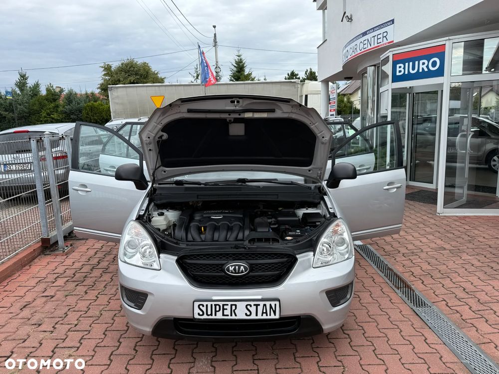 Kia Carens 2.0 CVVT EX - 31