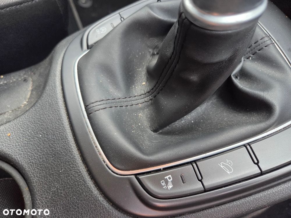 Hyundai Kona 1.6 CRDi Select - 28