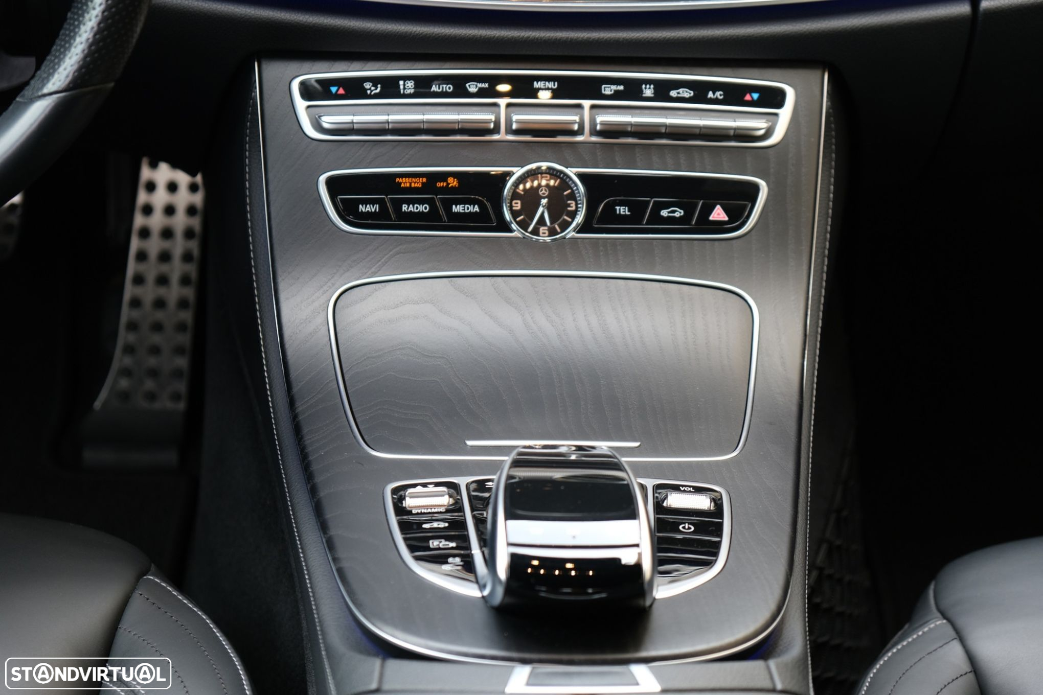 Mercedes-Benz E 300 - 12