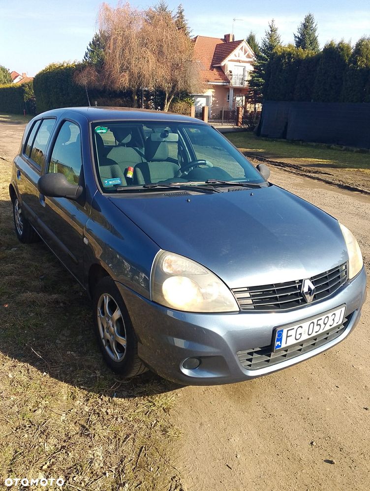 Renault Clio - 1