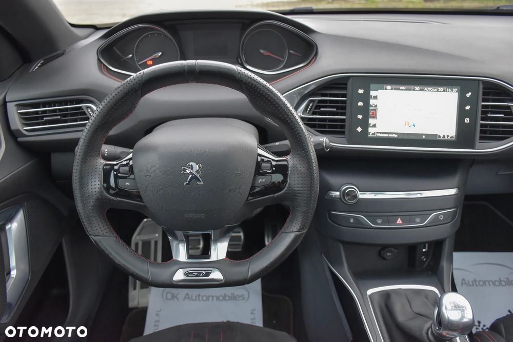 Peugeot 308 1.6 e-THP GT S&S - 30