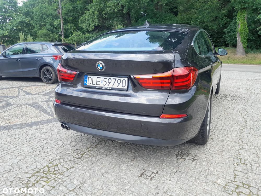 BMW 5GT - 7
