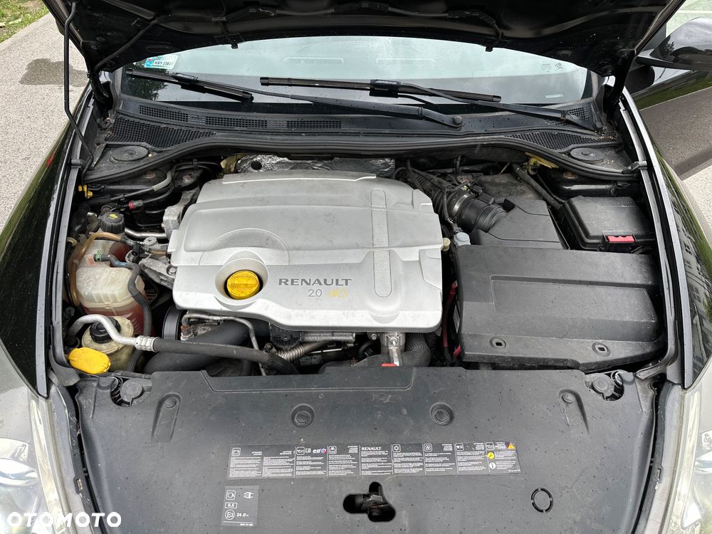 Renault Laguna 2.0 dCi FAP GT - 11