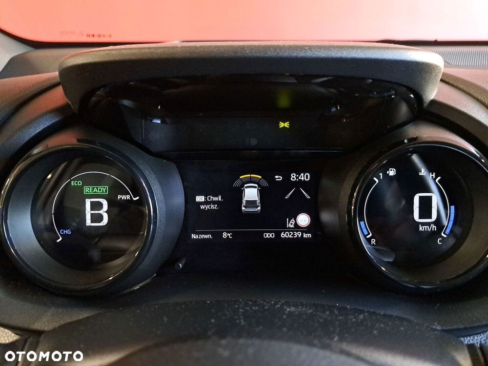 Toyota Yaris Hybrid 1.5 Executive - 34