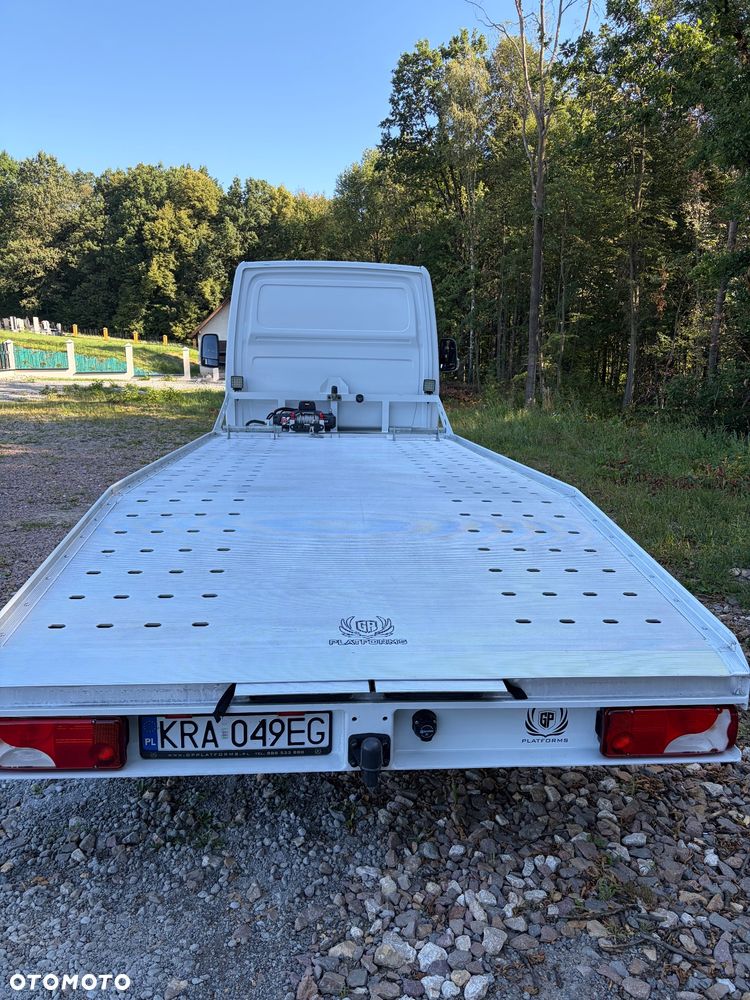 Mercedes-Benz Sprinter 319 - 8