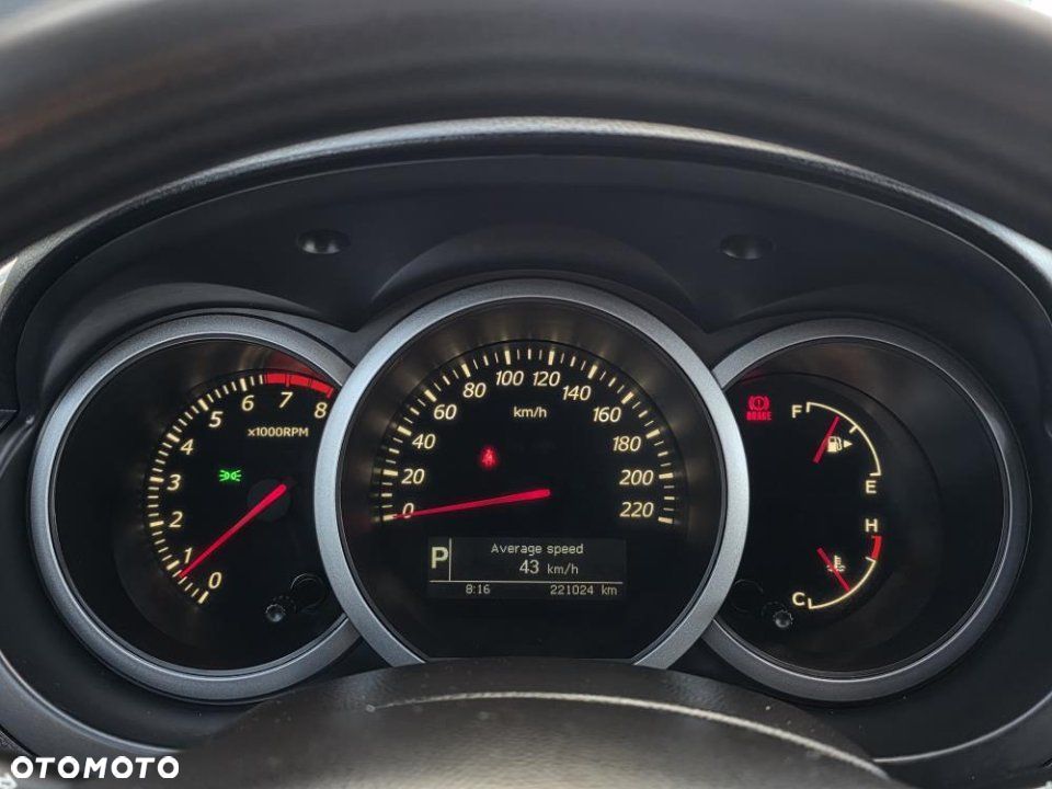 Suzuki Grand Vitara - 30