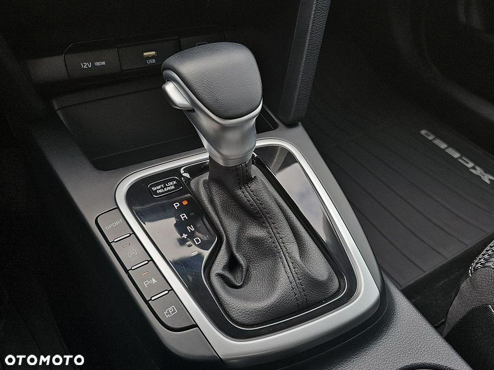 Kia XCeed 1.5 T-GDI M DCT - 17