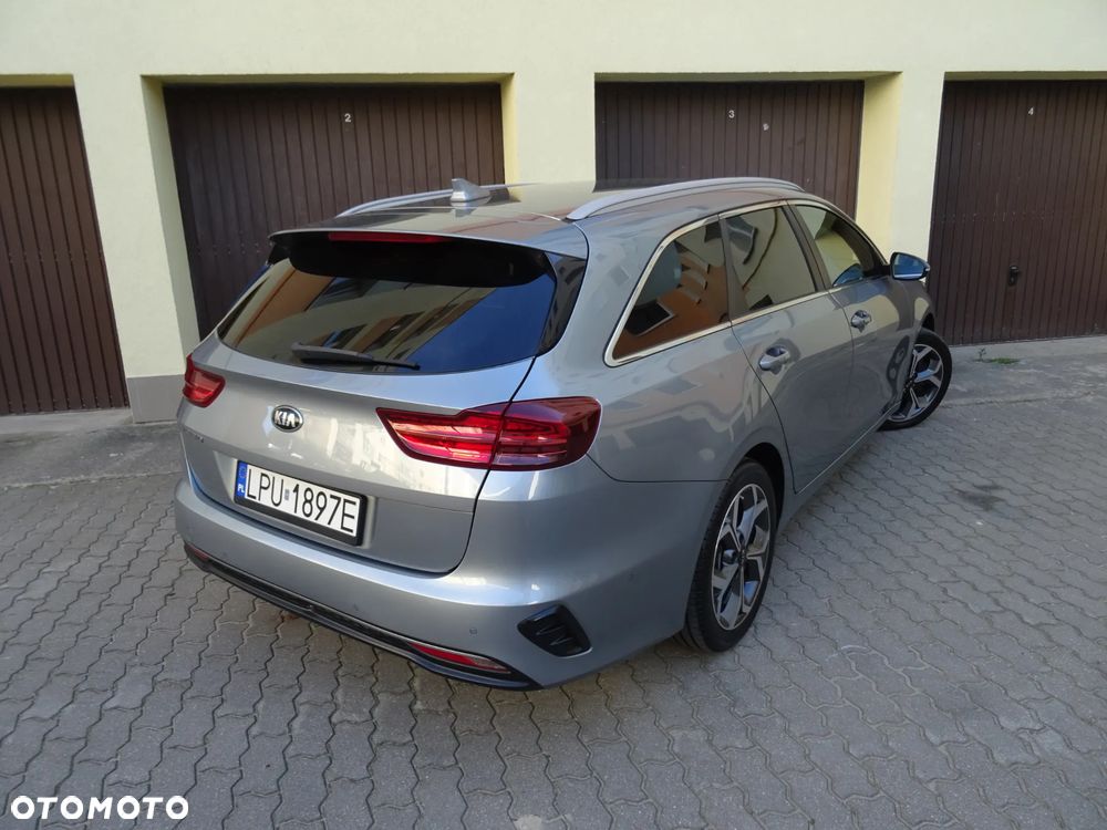 Kia Ceed 1.4 T-GDI DCT OPF Platinum Edition - 3