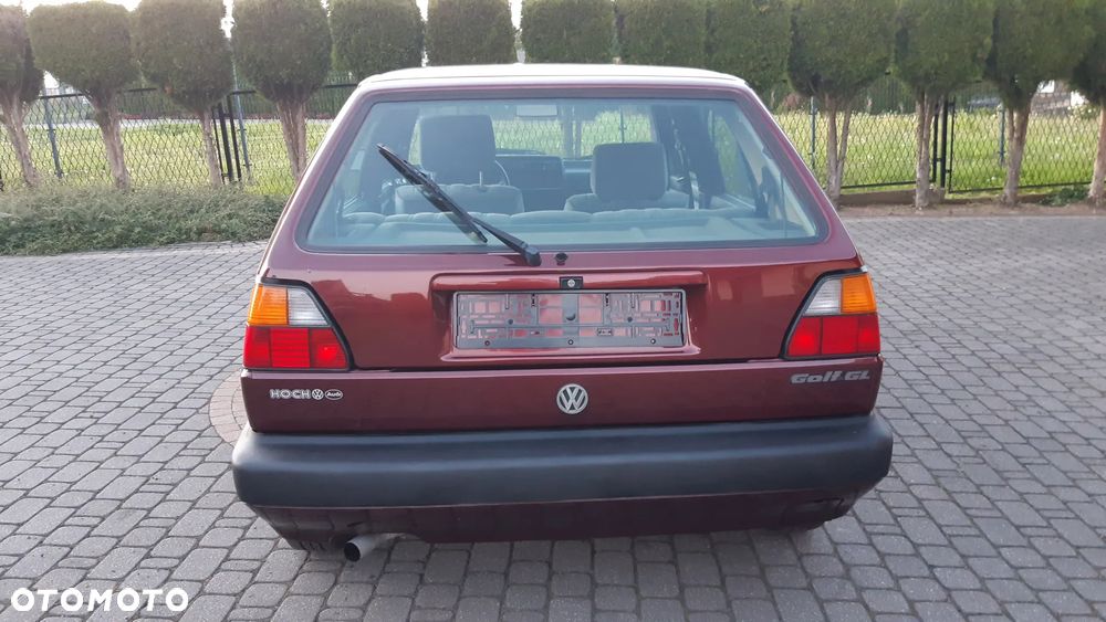 Volkswagen Golf 1.8 GL - 38