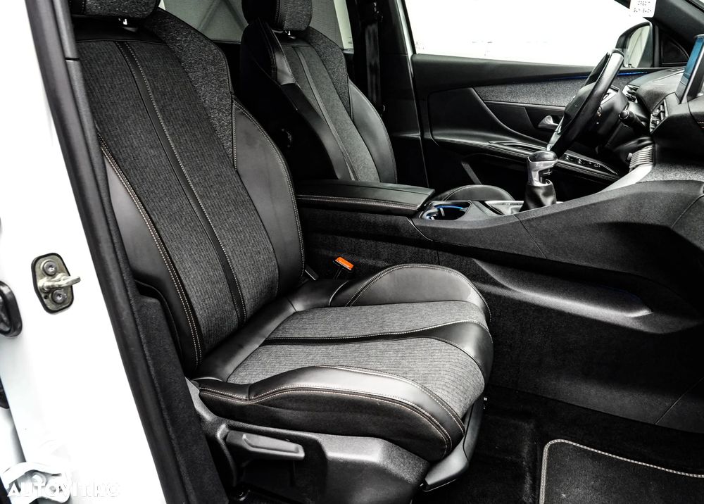 Peugeot 5008 1.2 Puretech Turbo s&s GT-Line - 14