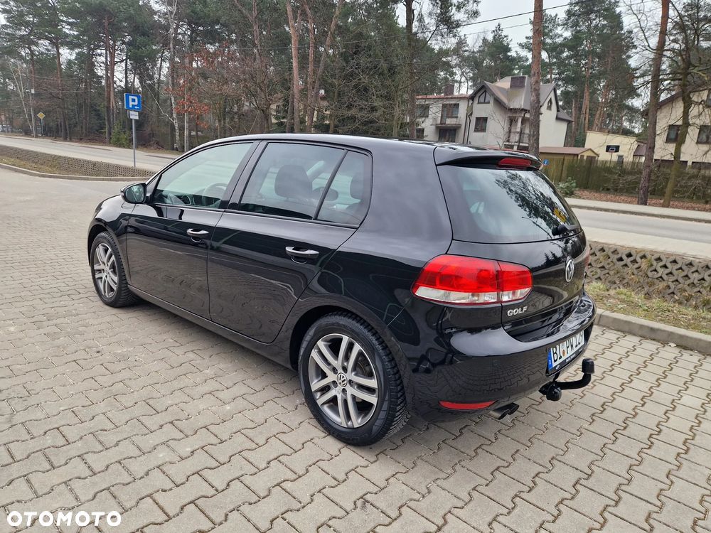 Volkswagen Golf - 10