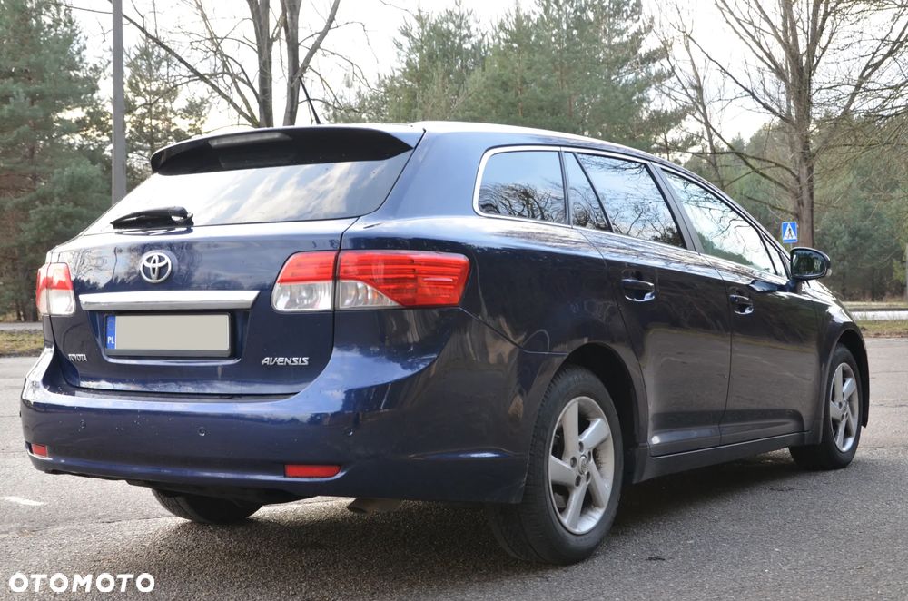 Toyota Avensis 2.0 D-4D Sol - 3