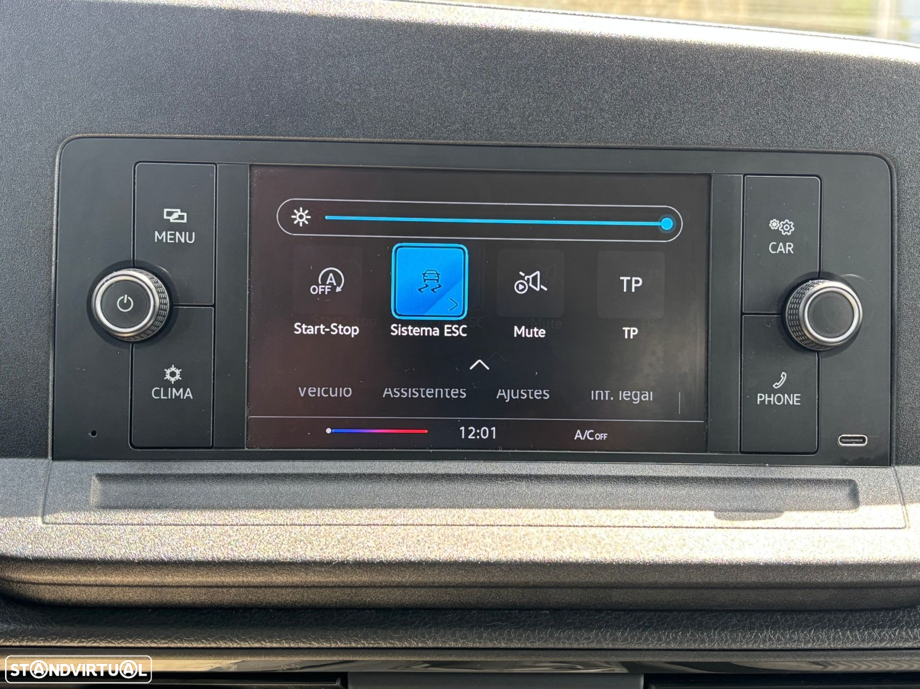 VW Caddy Maxi 2.0 TDI - 13