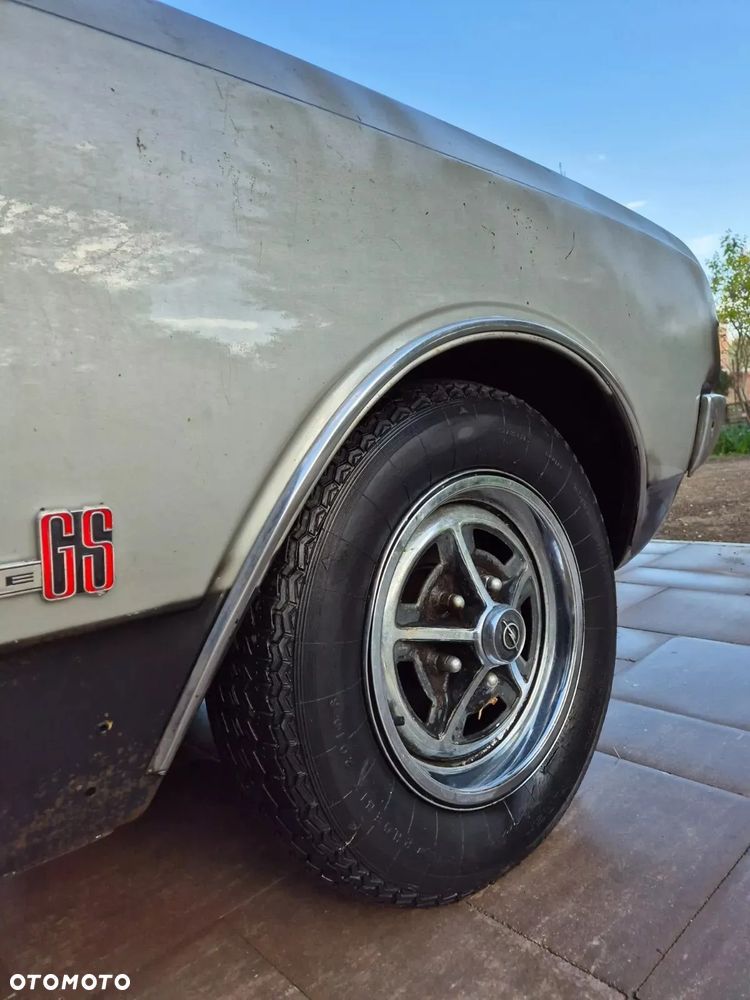 Opel Commodore - 8