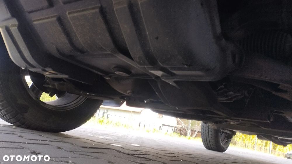 Mitsubishi Outlander 2.4 4WD Inform - 36