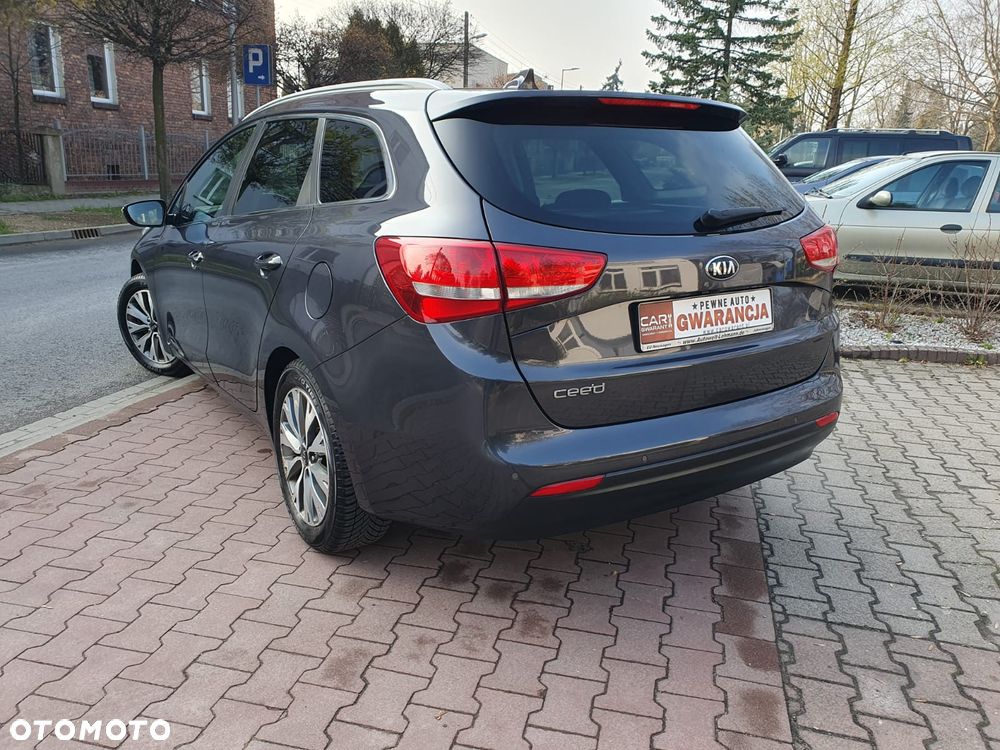 Kia Ceed 1.6 GDI Spirit - 37